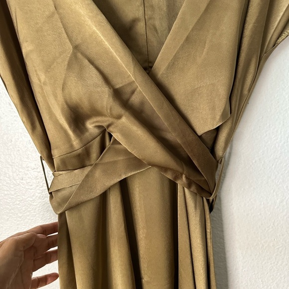 Olive Green Sateen Maxi Especial Ocassion Maxi Short Sleeves Large Dress BNWT - Picture 8 of 11